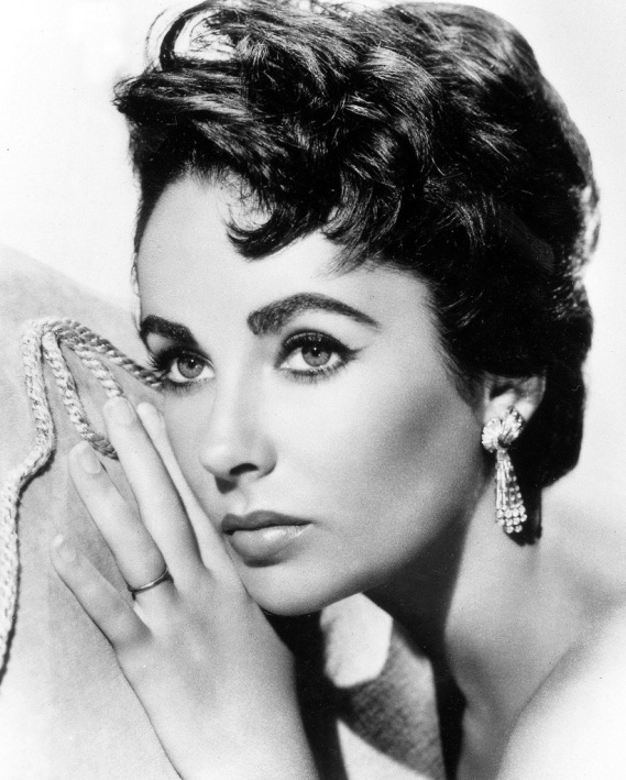 Elizabeth Taylor End of Journey for the Hollywood legendary talented beauty